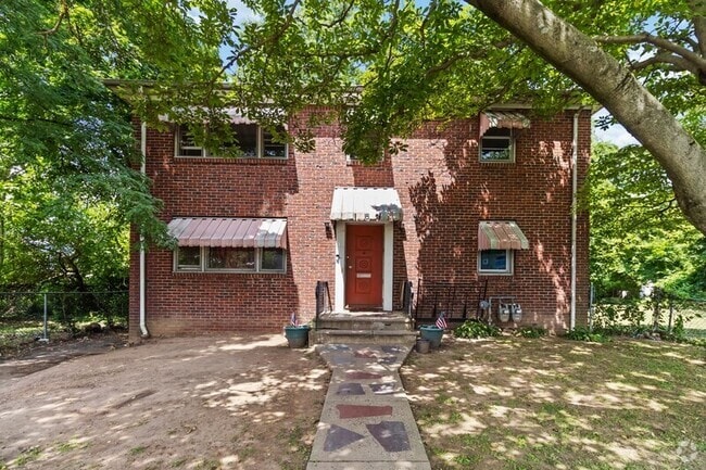 Building Photo - 167 S Munn Ave Unit 2 Rental