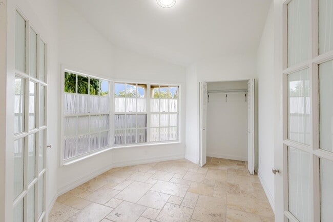 Photo - 23157 Bentley Pl