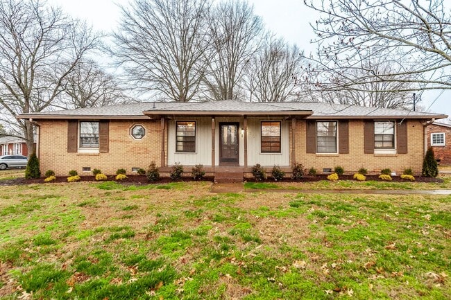 Photo - Recently Renovated Three Bedroom Home in Hendersonville