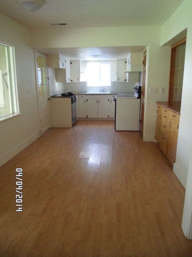 Photo - 123 NW 9th St