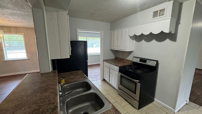 Photo - 1814 Marjorie St