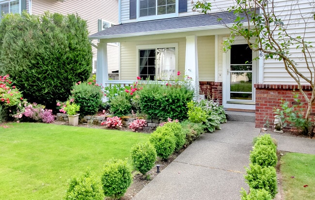 Photo - 1566 Jensen Ave