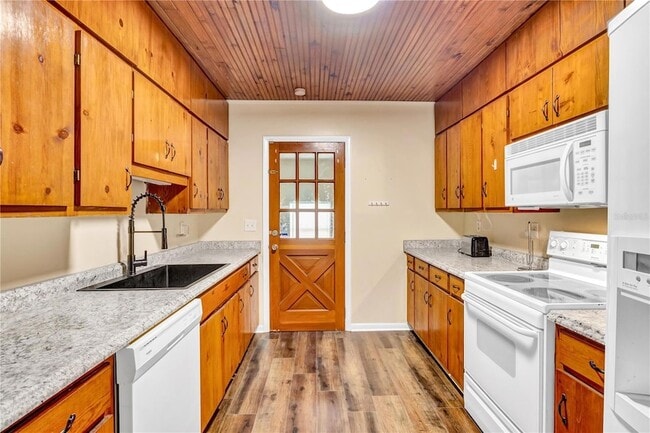 Photo - 1840 Highland Park Rd