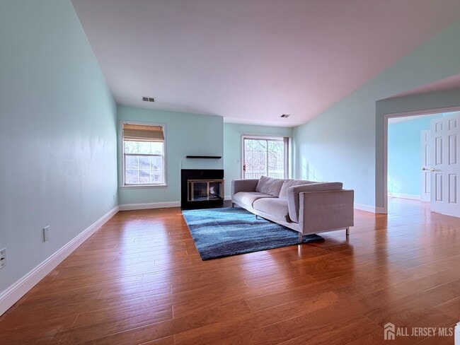 Photo - 118 Acadia Ct Unit 9