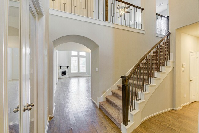 Photo - 6102 Grace Falls Dr