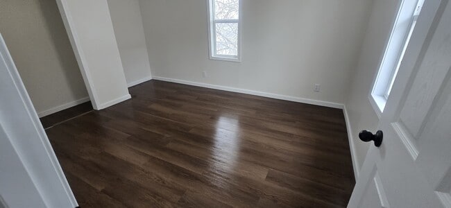 Photo - 724 E Lawrence St