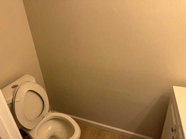 Photo - Townhouse style apartment- REMODELED!!