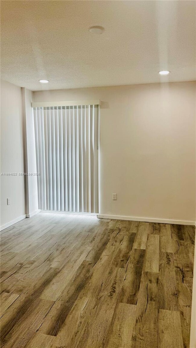 Photo - 17570 Atlantic Blvd Unit 403