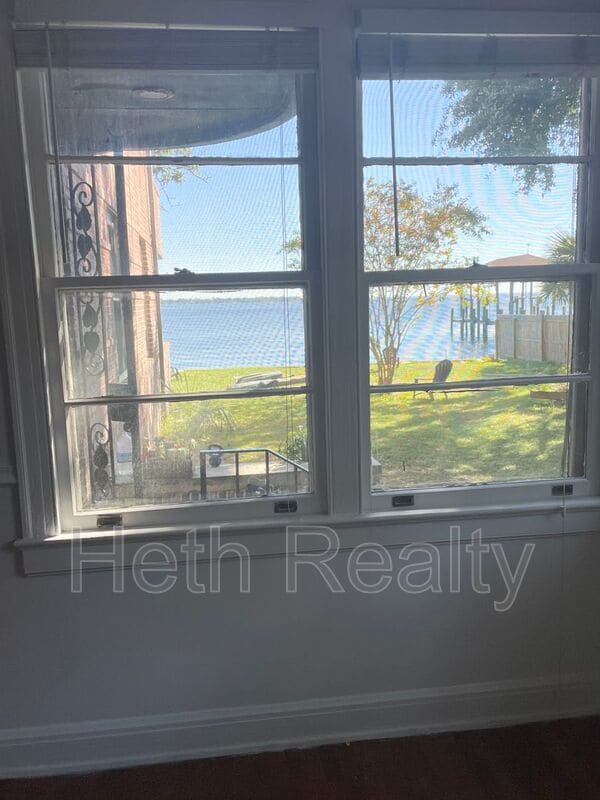 Photo - 2748-3 Vernon Terrace