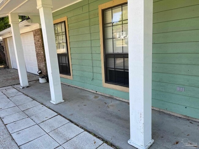 Photo - 4615 Gladstone Dr