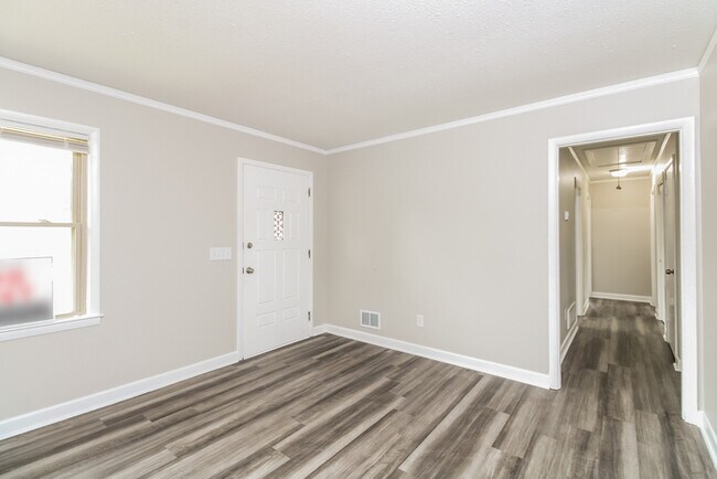 Photo - 3100 Buckeye Dr