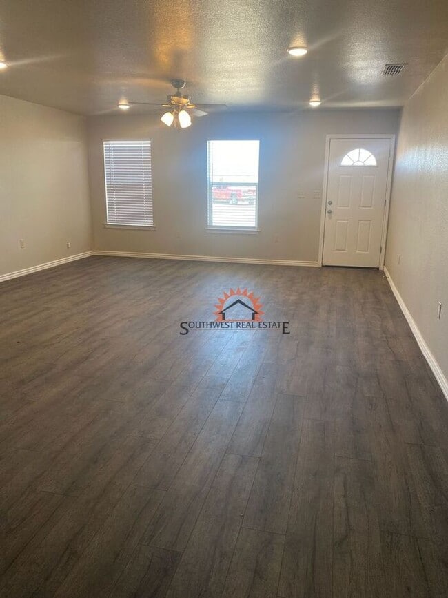 Photo - Modern duplex 2 bedrooms 2 baths
