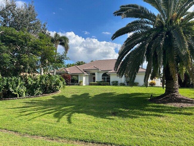 Photo - 4898 SW Lake Grove Cir