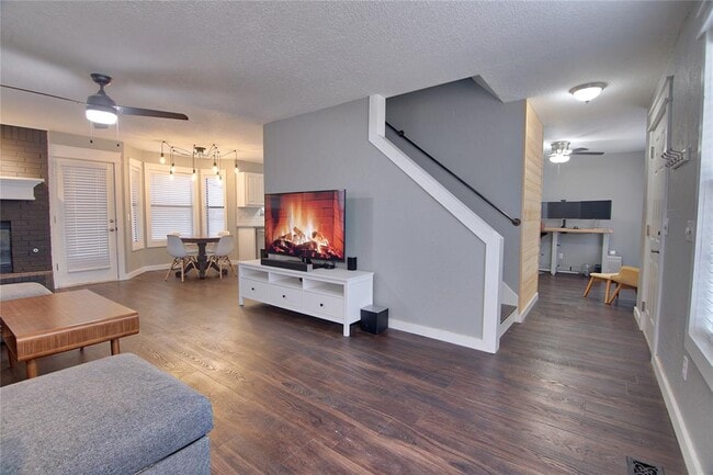 Photo - 2924 Canyon Oaks Ct