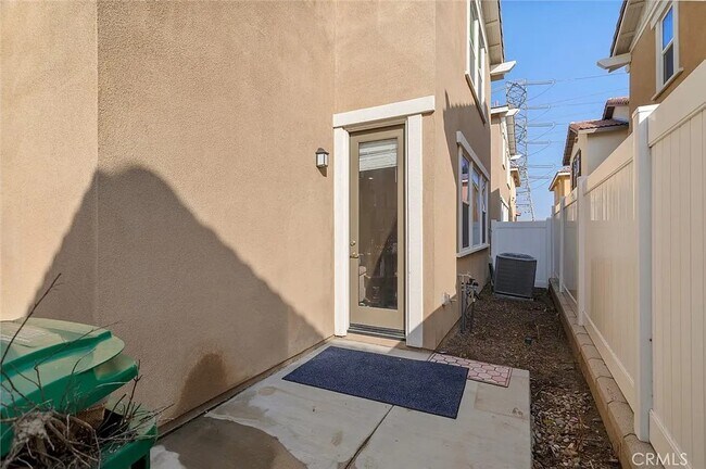 Photo - 13949 La Granja Way