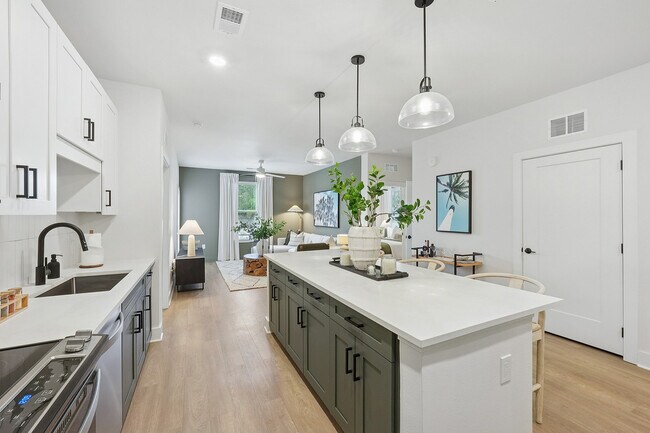 Alton LakeHouse - Alton LakeHouse