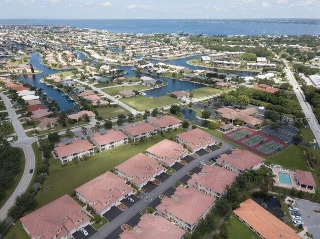 Photo - 240 West End Dr Unit 721