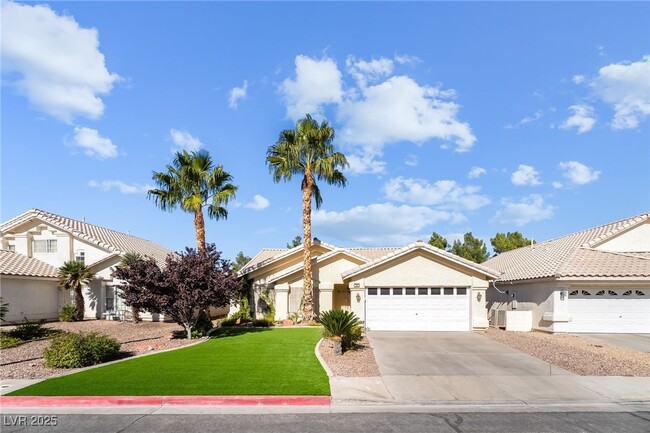 Building Photo - 74 Graythorn Mountain Ct