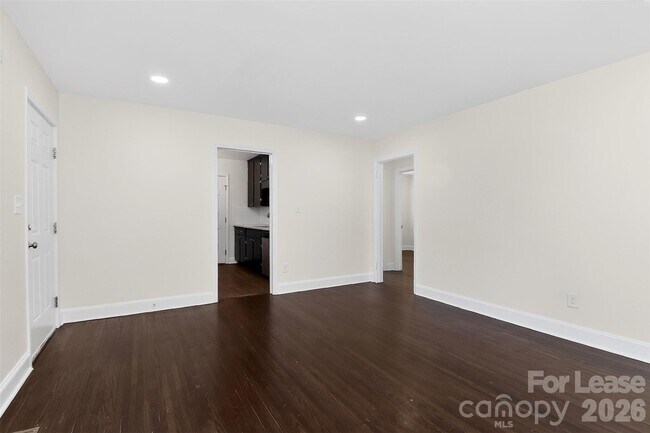 Photo - 3441 Commonwealth Ave