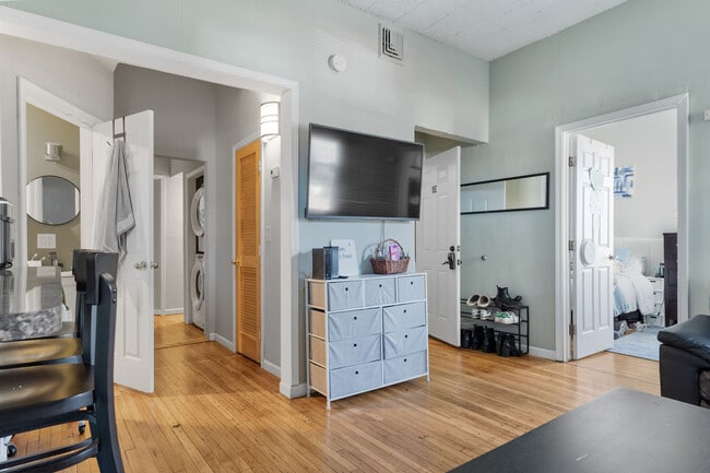 Photo - 82 Hawley St Unit 3H