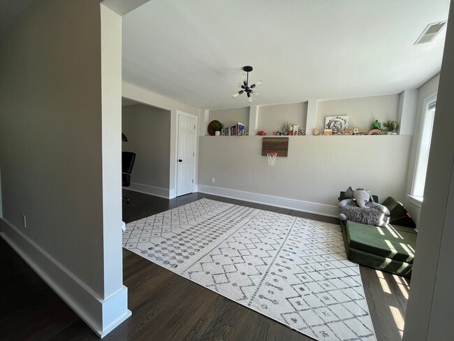 Photo - 231 Colonial Ave