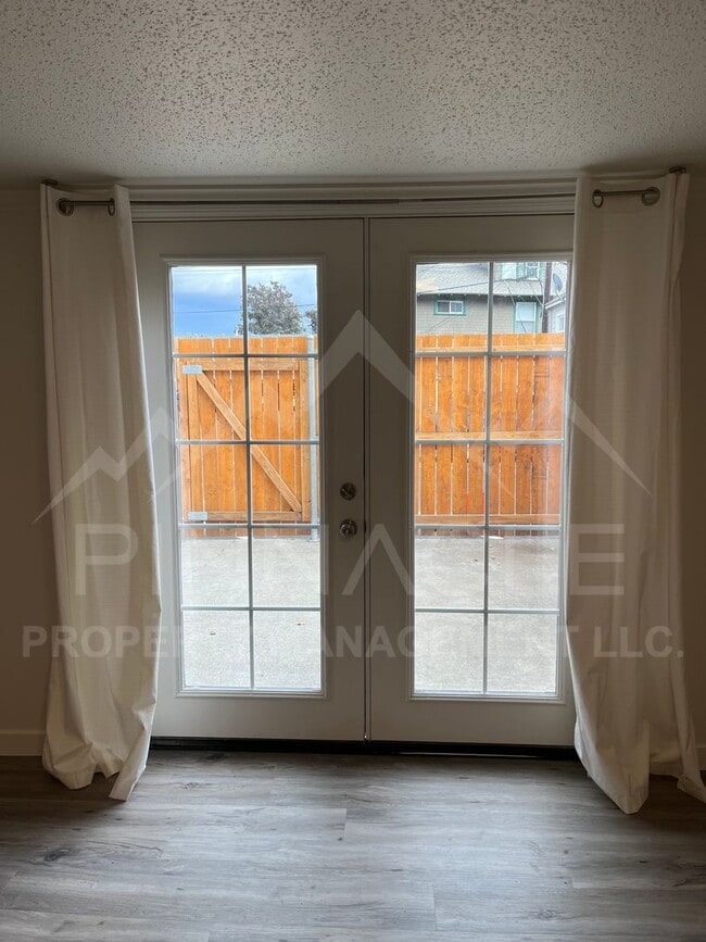 3 Chicago Ave Unit 3 1/2B CHICAGO AVE