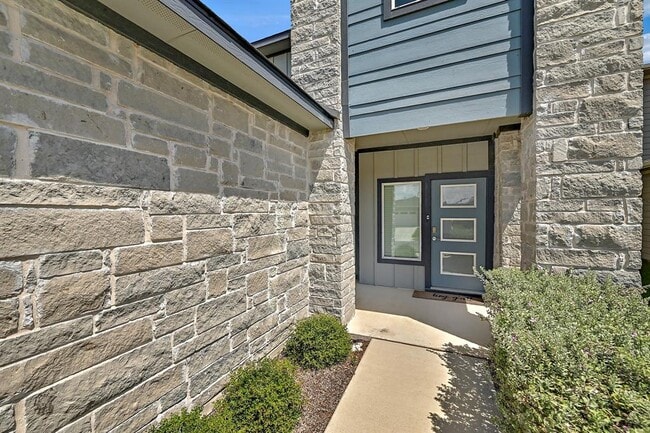 Photo - 109 Cupreata Ln