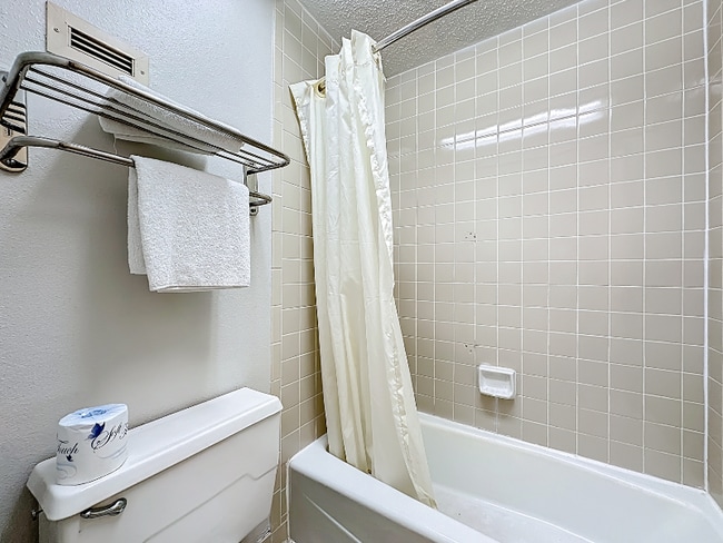 Photo - 910 Suemac Rd Unit Double Room