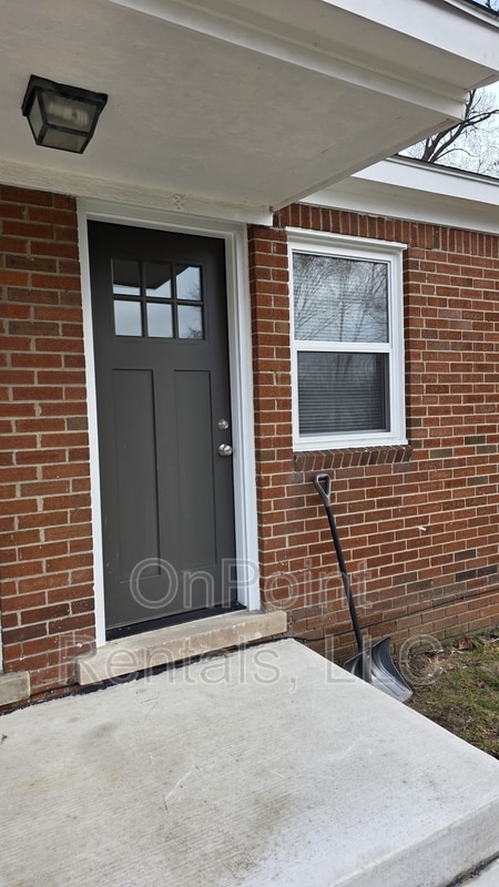 Photo - 5915 N Wayne Rd