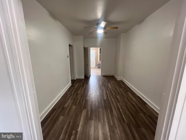 Photo - 1041 N Kenwood Ave