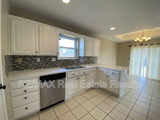 Photo - 1601 S 24th Pl
