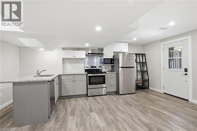 Photo - 43 Fleming Cres