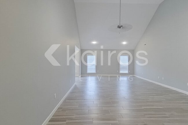 Photo - 93 Old Orchard Rd