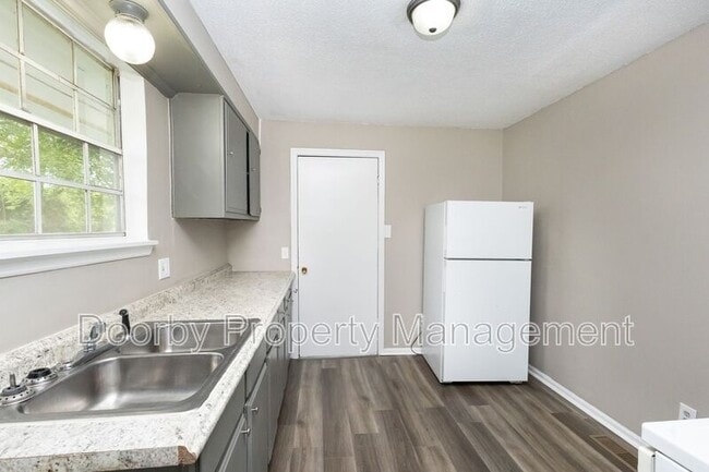 Photo - 619 Shannon Ave