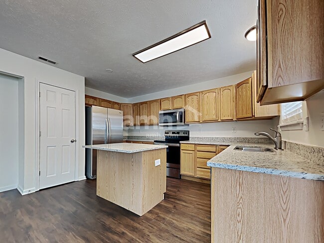 Photo - 6917 Merryhill Dr