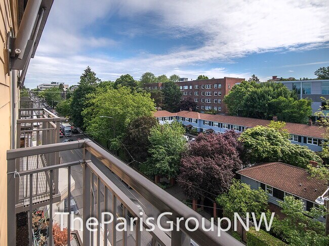 Photo - 1 MO FREE - Fab CapHill Condo * Ideal Location! Tons of Amenities! Fresh Paint & New Flooring! Ne... Unit E706