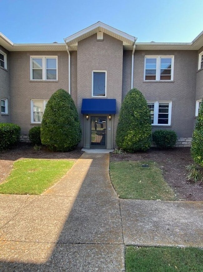 Building Photo - 1018 17th Ave S Rental