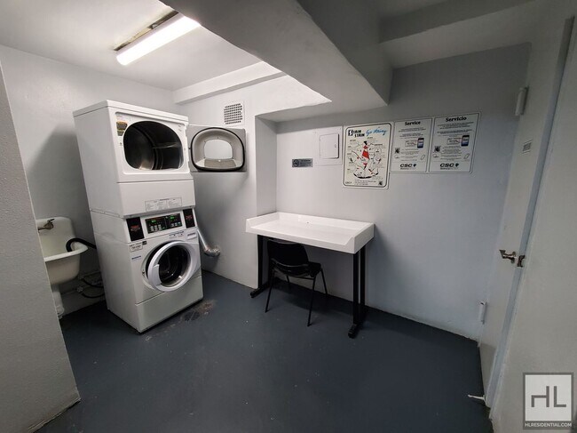 Photo - 5 AVENUE Unit 17E