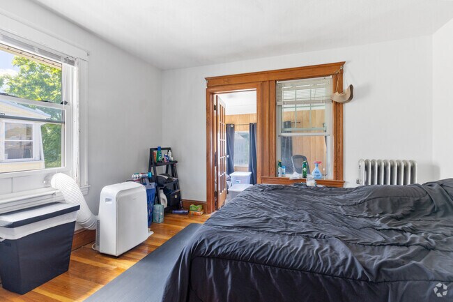 Building Photo - 27 Murray Hill Rd Unit 2 Rental