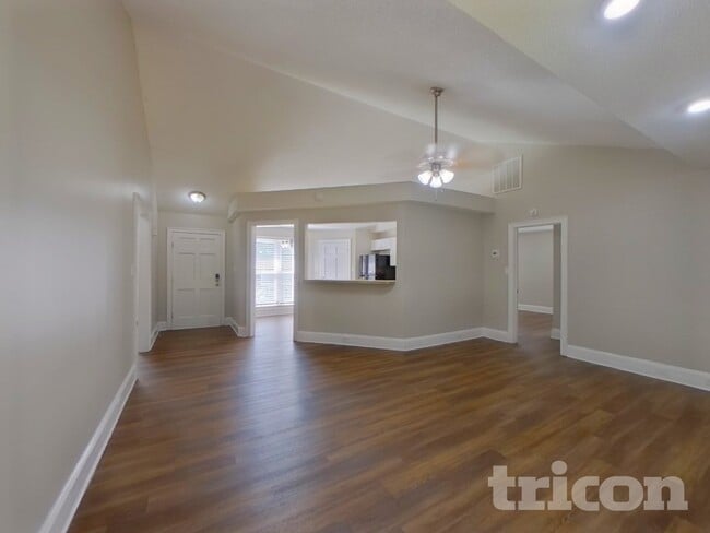 Photo - 7100 Idlewild Brook Ln