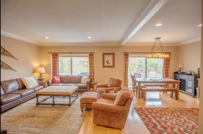 Photo - 130 Woodland Loop Townhome