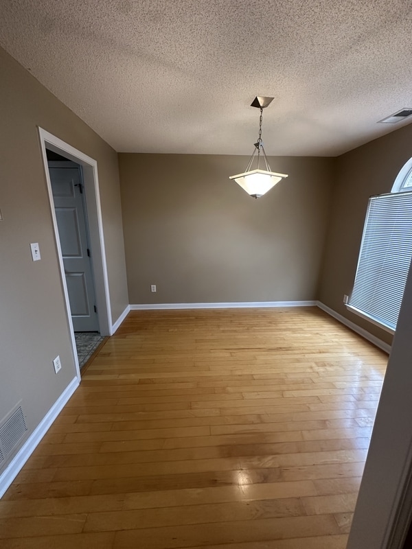 Photo - 6703 Einat Cove