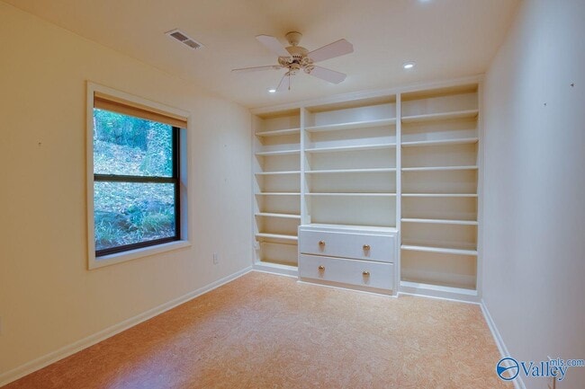 Photo - 1710 Montdale Rd SE