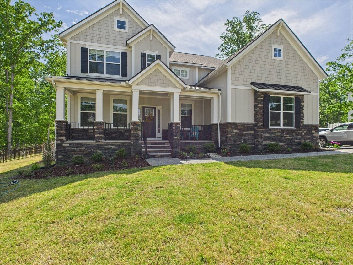 Stunning 5 Bedroom Home Located in William... - Stunning 5 Bedroom 4.5 Bathroom Located in...
