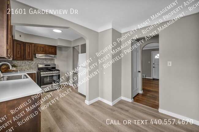 Photo - 21601 Gardenview Dr