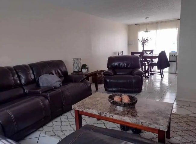 Photo - 2001 Amy Sue Dr