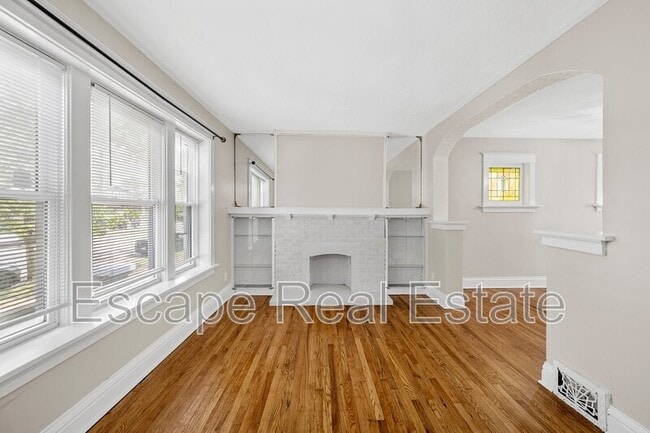 Building Photo - 5616 S Kingshighway Blvd