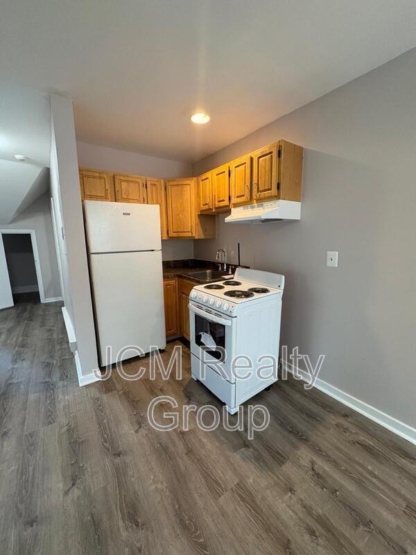 Building Photo - 3 Sunderland St Unit U6 Rental
