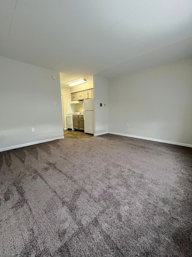 Photo - Lindenwood Apartments