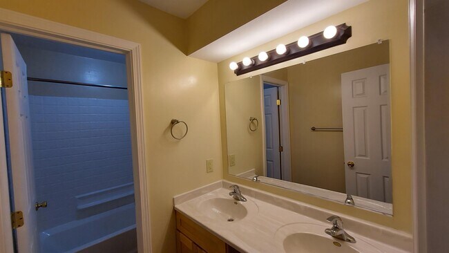 Photo - 66 E Norwich Ave